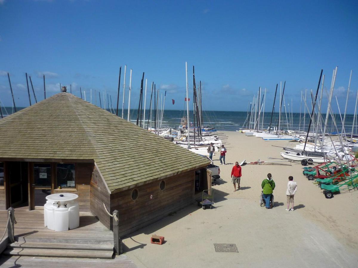 Oostduinkerke Apartments Exterior photo